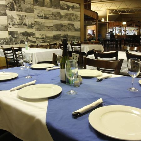 אדמינבי Snowy Mountains Resort And Function Centre מראה חיצוני תמונה